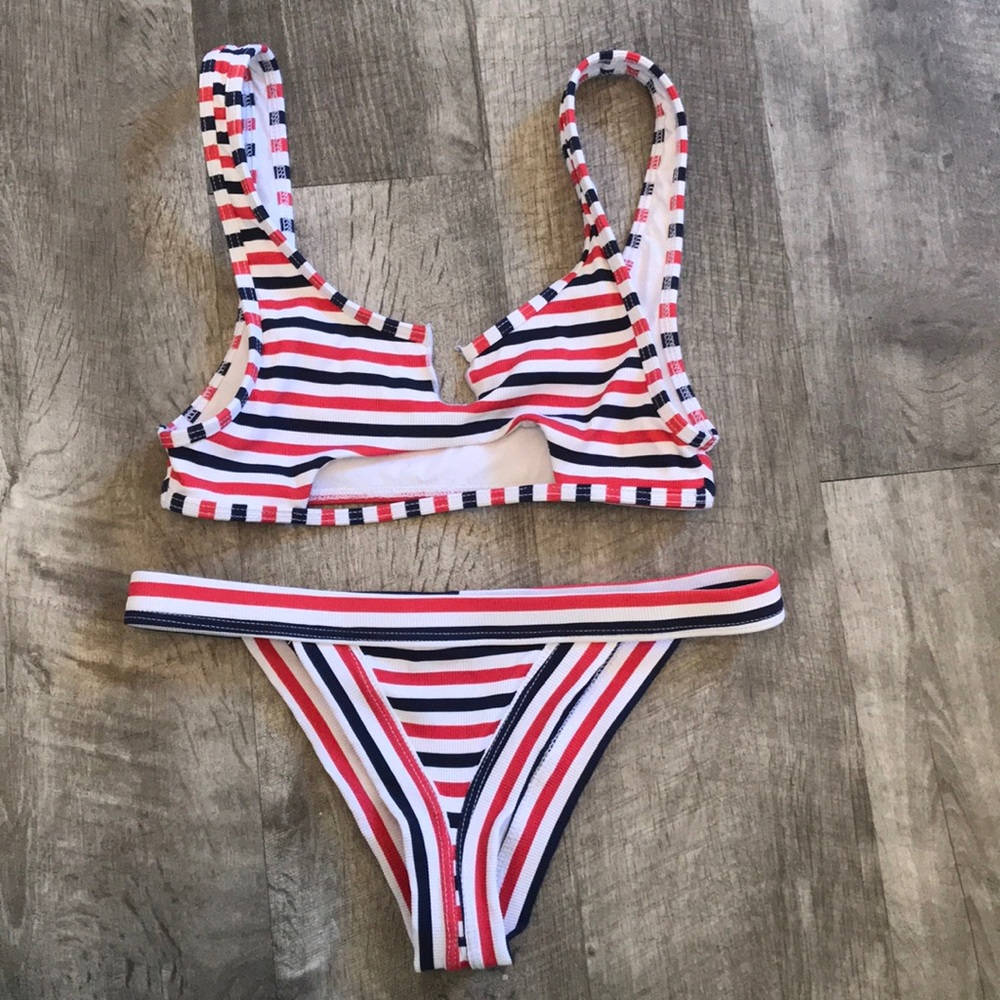 Frankies Bikini stripe set